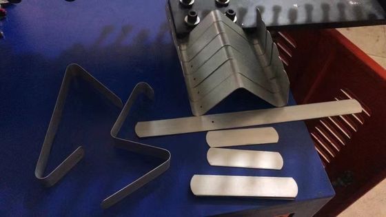 Metalowa giętarka do drutu płaskiego ze stali nierdzewnej 50 m / min z serwomotorem